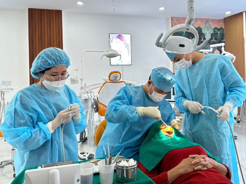 quy-trinh-boc-rang-su-tai-viet-phap-smile