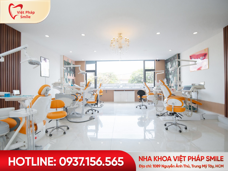 khong gian phong kham nha khoa viet phap smile