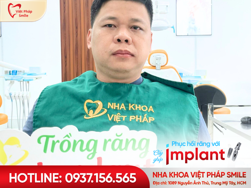 trong implant ngươi mat rang